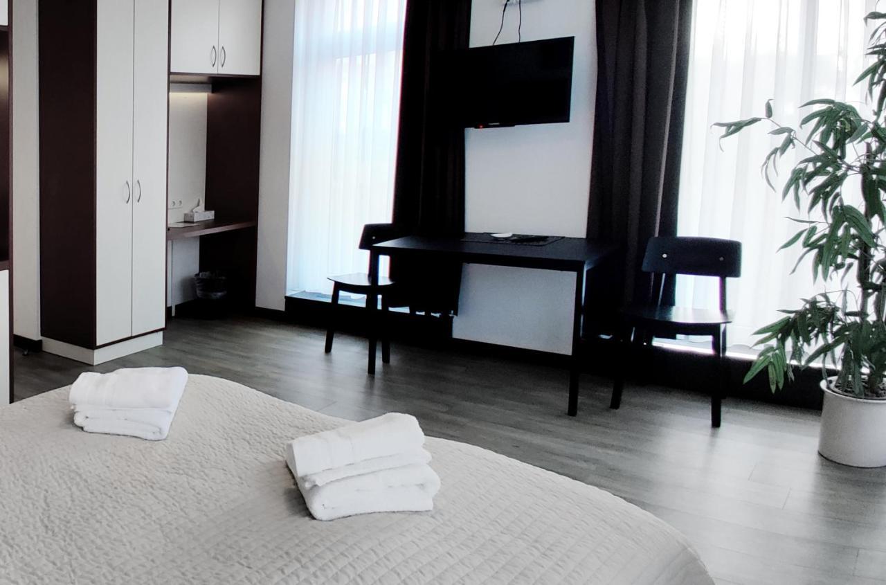 6 Rooms Apartments Берлин Экстерьер фото