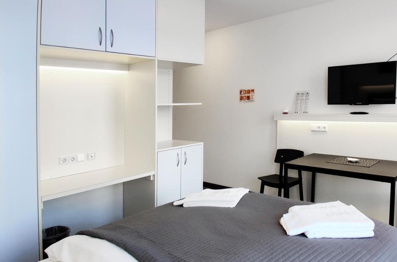 6 Rooms Apartments Берлин Экстерьер фото